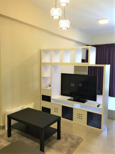 Servis Apartment untuk Disewa di Suria Jelutong - Jenny Ng - Living Room - PropertyGuru.com.my