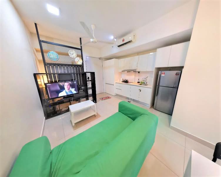 Servis Apartment untuk Disewa di Suria Jelutong - Jenny Ng - Living Room - PropertyGuru.com.my