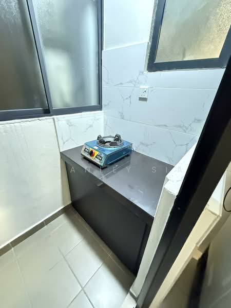 Condominium for Rent at Platinum Arena - Stanley Sia - Kitchen - PropertyGuru.com.my