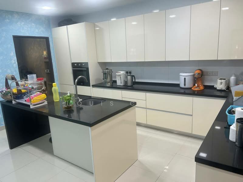 Terraced House for Sale in Bandar Kinrara Seksyen 1 (Bandar Kinrara) - Louis Chen - Kitchen - PropertyGuru.com.my
