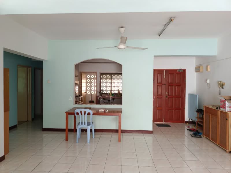 Kondominium untuk Dijual di Vista Komanwel B - Alice Low - Living Room - PropertyGuru.com.my