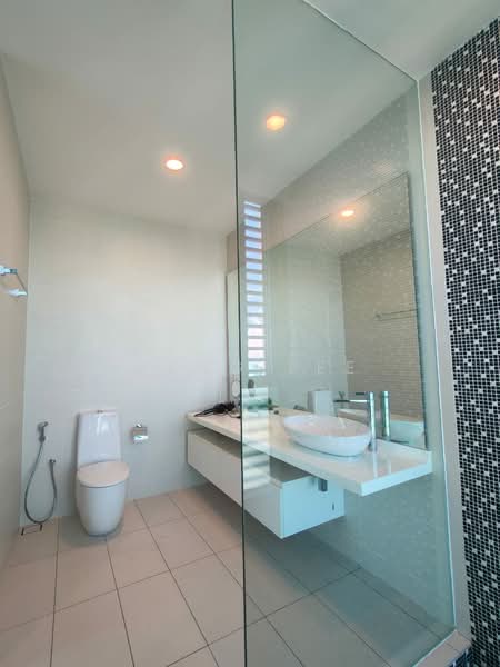 Service Residence for Rent at Vogue Suites One - Weng Lee - Bathroom - PropertyGuru.com.my
