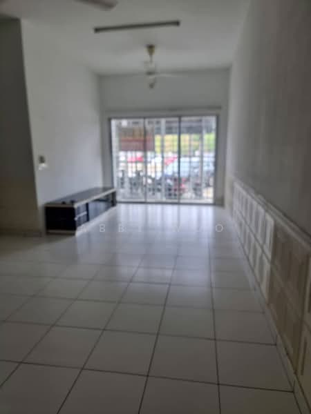 Pangsapuri untuk Disewa di Seri Pinang - Abby Woo - Living Room - PropertyGuru.com.my