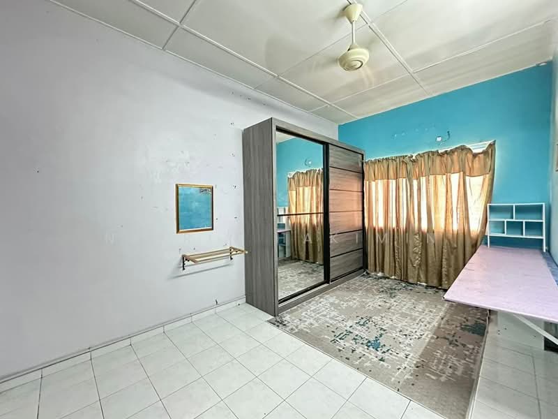 Terraced House for Sale in Taman Bayu Perdana (Klang) - Nazrin Hakimin - Bedroom - PropertyGuru.com.my