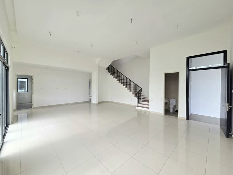 Rumah Banglo untuk Dijual di Shah Alam (Selangor) - Afif Azizan - Living Room - PropertyGuru.com.my