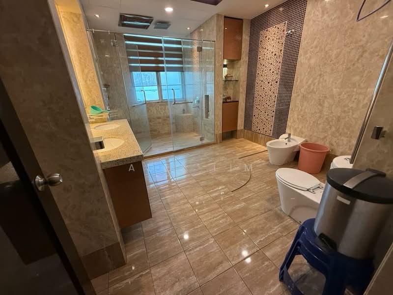 Kondominium untuk Disewa di Mayfair Condominium - Alex Lim - Bathroom - PropertyGuru.com.my