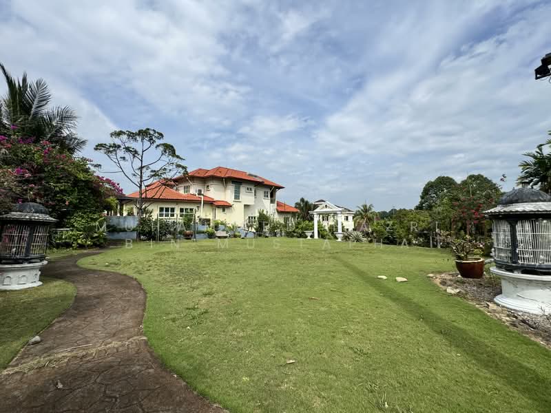 Bungalow for Sale in Country Heights (Kajang) - Muhammed Nazri bin Mustapha - Exterior - PropertyGuru.com.my