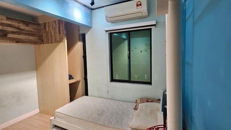 Pangsapuri untuk Dijual di Vista Wira 1 & 2 - Debbie Yee - Bedroom - PropertyGuru.com.my