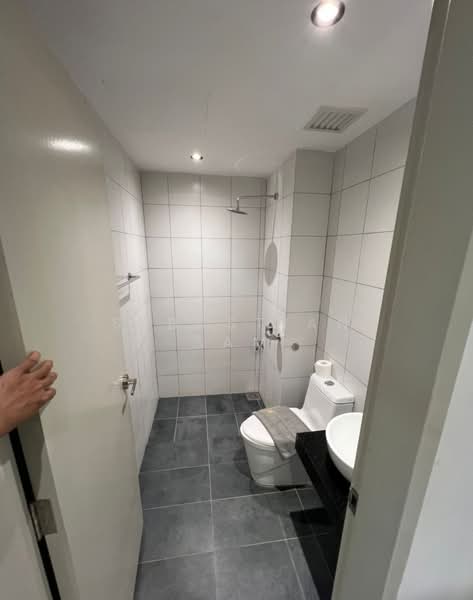 Servis Apartment untuk Disewa di Chambers - Sebastian Sam - Bathroom - PropertyGuru.com.my