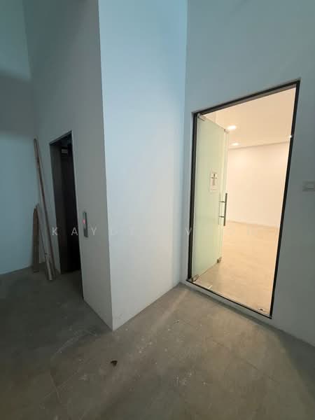Shop for Rent in Taman Pelangi (Johor Bahru) - Kayden Voon - Interior - PropertyGuru.com.my