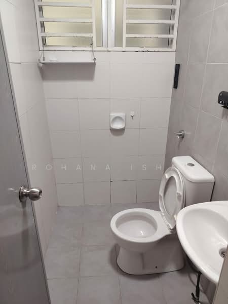 Apartment for Sale at Residensi Warnasari 2 - Rohana Ishak - PropertyGuru.com.my