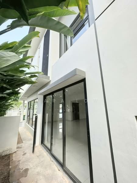 Rumah Berkembar untuk Disewa di Bandar Tropicana Aman (Telok Panglima Garang) - Sara Low - Exterior - PropertyGuru.com.my