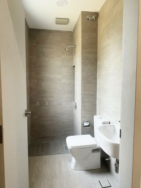 Rumah Berkembar untuk Disewa di Bandar Tropicana Aman (Telok Panglima Garang) - Sara Low - Bathroom - PropertyGuru.com.my