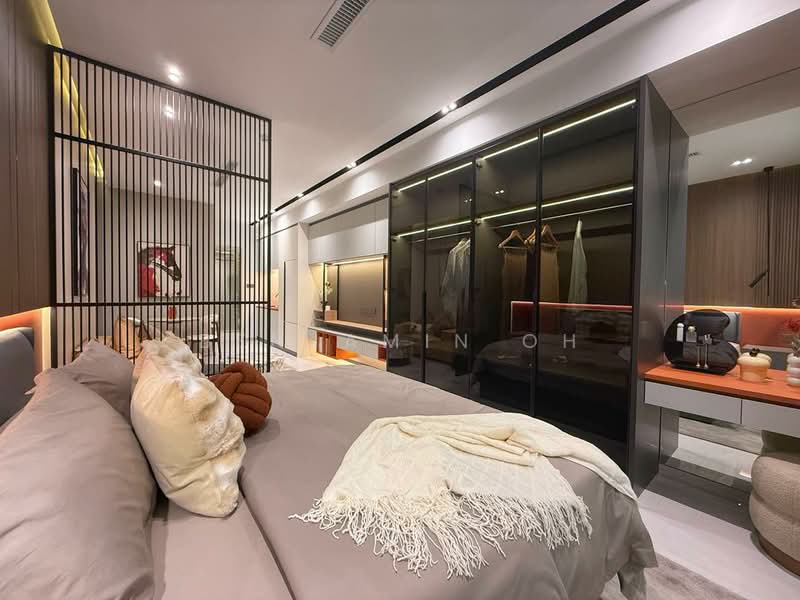 Apartment for Sale at R&F Princess Cove Phase 3-New Casa Suites - Benjamin Oh - Master Bedroom - PropertyGuru.com.my