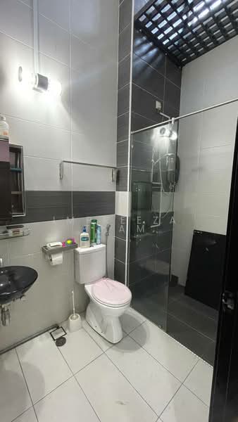 Cluster House for Sale in Taman Nusa Bestari (Iskandar Puteri (Nusajaya)) - Impreeza Tham - Bathroom - PropertyGuru.com.my