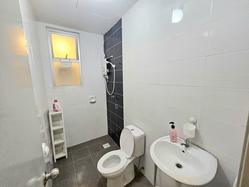 Service Residence for Rent at Bsp Skypark - MISS LIM - Bathroom - PropertyGuru.com.my