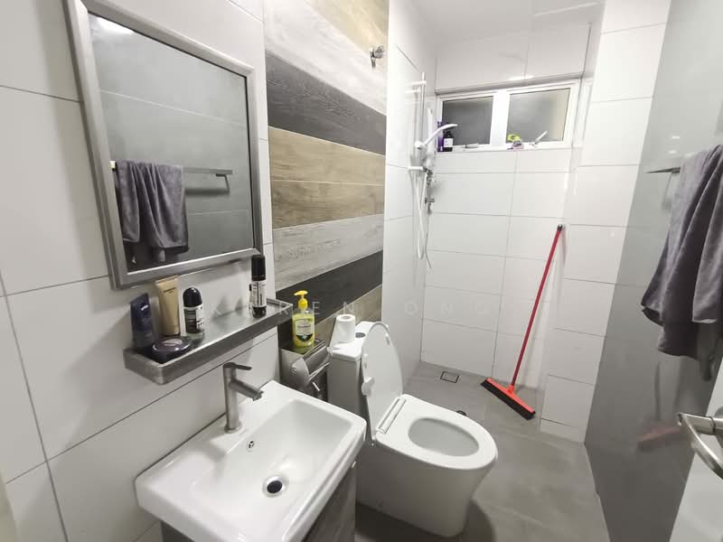 Rumah Teres 2 Tingkat untuk Disewa di Usj 9 (Subang Jaya) - Karen Ong - Bathroom - PropertyGuru.com.my
