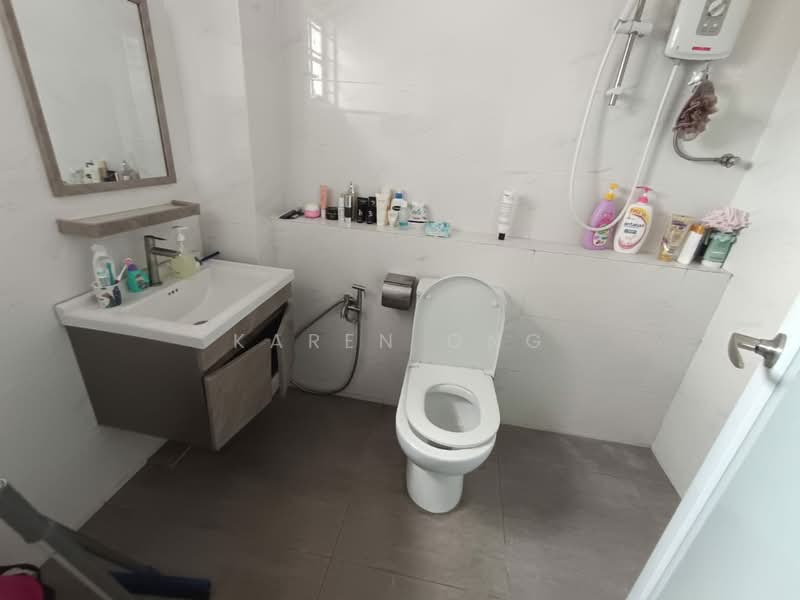 Rumah Teres 2 Tingkat untuk Disewa di Usj 9 (Subang Jaya) - Karen Ong - Bathroom - PropertyGuru.com.my