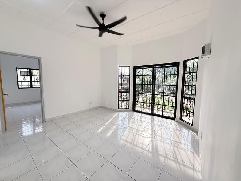 Rumah Teres 2 Tingkat untuk Dijual di Taman Desa Tebrau (Tebrau) - Jack Chai - Living Room - PropertyGuru.com.my
