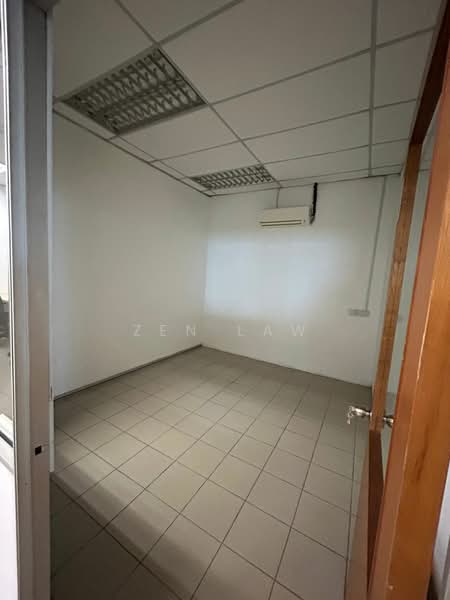 Detached Factory for Rent in Puchong (Selangor) - Zen Law - Interior - PropertyGuru.com.my