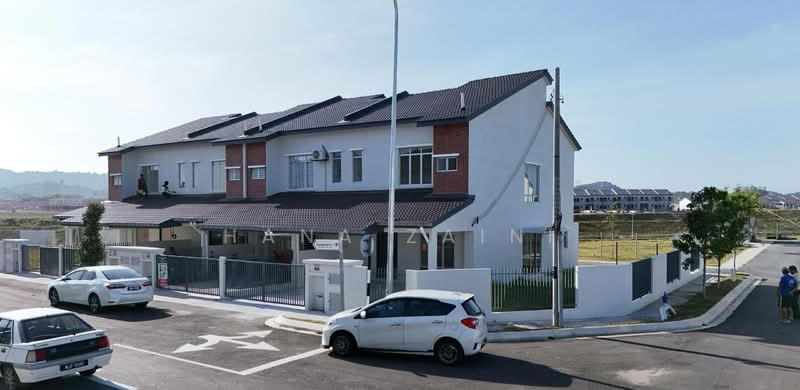 Rumah Teres 2 Tingkat untuk Dijual di Iringan Bayu (Seremban) - Hana Zaini - Exterior - PropertyGuru.com.my