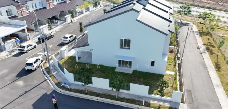 Rumah Teres 2 Tingkat untuk Dijual di Iringan Bayu (Seremban) - Hana Zaini - Exterior - PropertyGuru.com.my