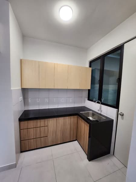 Service Residence for Sale at Majestic Maxim - Eunice Tay - Kitchen - PropertyGuru.com.my