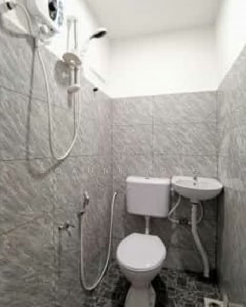 Rumah Teres 2 Tingkat untuk Dijual di Johor Bahru (Johor) - Joanne Yong - Bathroom - PropertyGuru.com.my