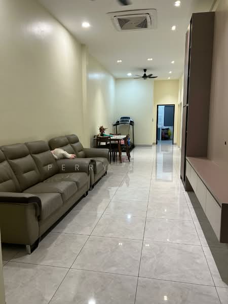 Terraced House for Rent in Taman Seri Bukit Segambut (Batu) - Perry Chai - Living Room - PropertyGuru.com.my
