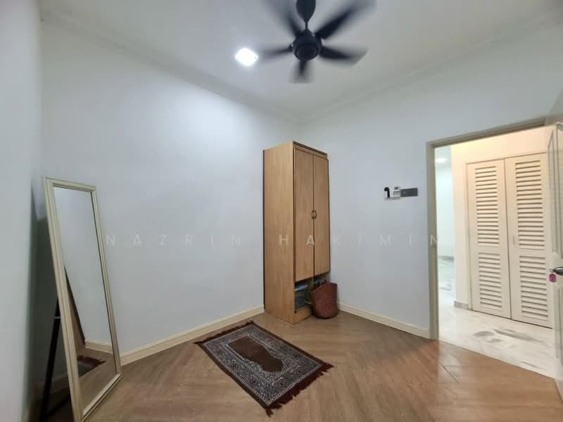Kondominium untuk Dijual di Sri Alam Condominium - Nazrin Hakimin - Bedroom - PropertyGuru.com.my