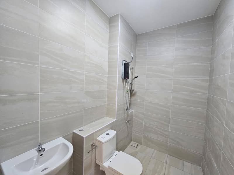 Rumah Teres 2 Tingkat untuk Disewa di Taman Ekoflora (Johor Bahru) - Li Wei - Bathroom - PropertyGuru.com.my