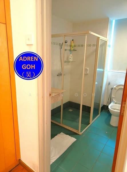 Condominium for Rent at Gurney Beach Resort - Adren Goh - Bathroom - PropertyGuru.com.my