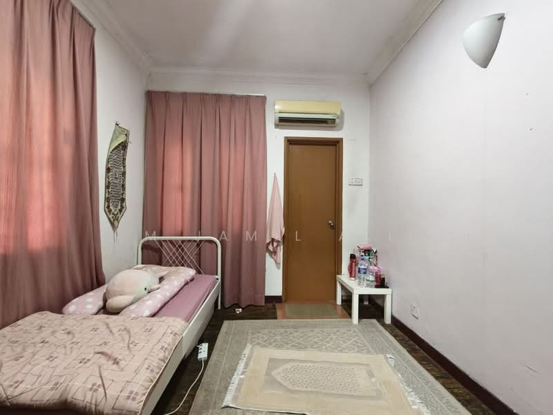 2-storey Terraced House for Sale in Alam Damai (Cheras) - M Jamil Ali - Bedroom - PropertyGuru.com.my