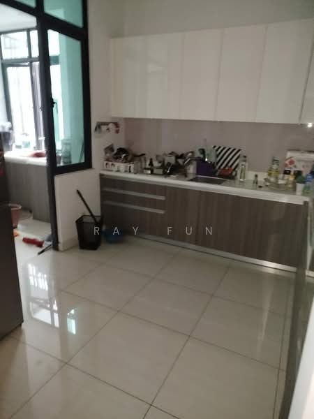 Kondominium untuk Disewa di The LIGHT COLLECTION II - Ray Fun - Kitchen - PropertyGuru.com.my