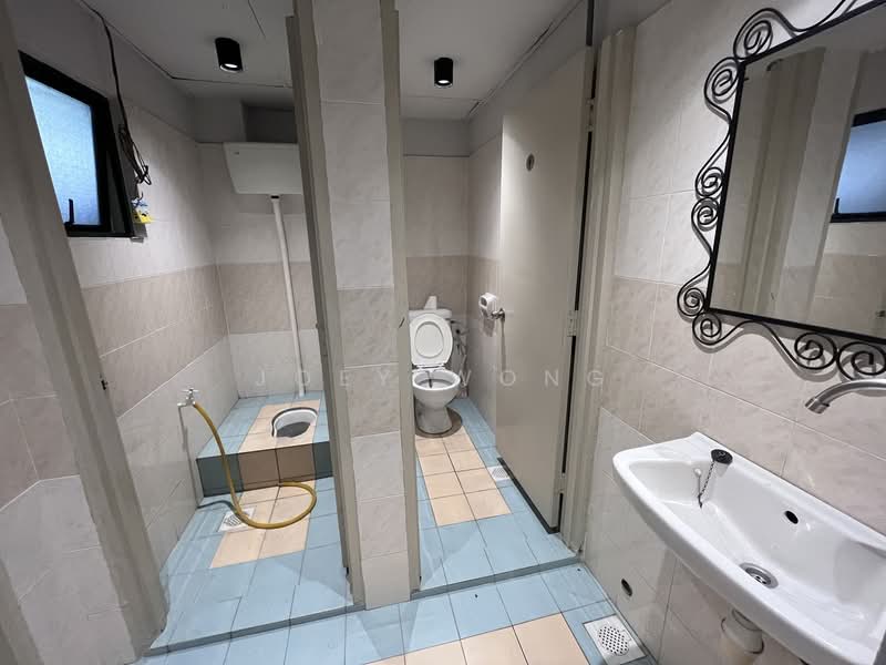 Office for Rent in Puchong (Selangor) - Joey Wong - Bathroom - PropertyGuru.com.my