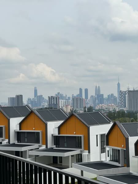 Rumah Teres 3 Tingkat untuk Dijual di Taman Melawati (Ulu Kelang) - Nicson Wan - Exterior - PropertyGuru.com.my