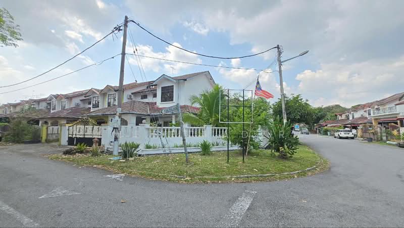 Rumah Teres 2 Tingkat untuk Dijual di Bandar Baru Bangi (Selangor) - Ammeer Nadzrai - Exterior - PropertyGuru.com.my