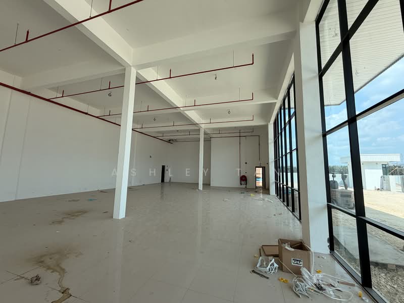 Detached Factory for Rent in Kawasan Perindustrian Valdor (Sungai Bakap) - Ashley Tan - Interior - PropertyGuru.com.my
