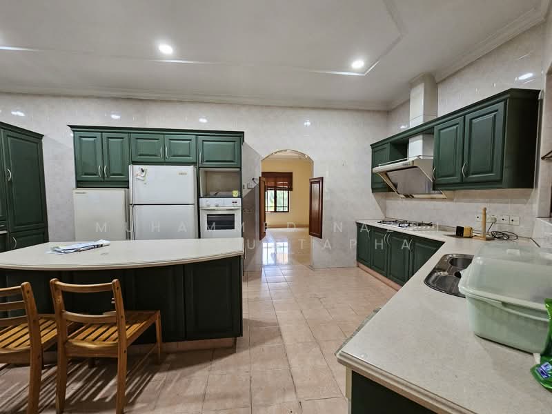 Bungalow for Sale in Country Heights (Kajang) - Muhammed Nazri bin Mustapha - Kitchen - PropertyGuru.com.my