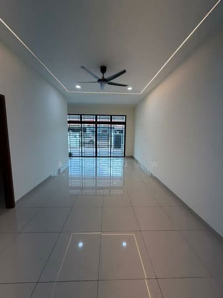 1-storey Terraced House for Sale in Taman Pelangi Indah (Ulu Tiram) - Kino Jaw - Living Room - PropertyGuru.com.my