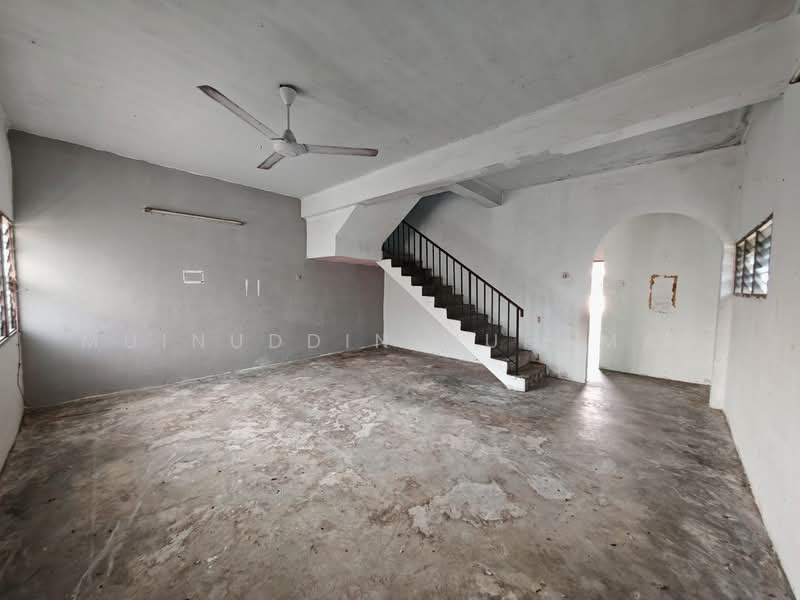 2-storey Terraced House for Sale in Hutan Melintang (Perak) - Muinuddin Muhamad - Interior - PropertyGuru.com.my