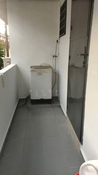 Rumah Teres 2 Tingkat untuk Disewa di Taman Bukit Mewah (Tampoi) - Pierre Chin - Balcony - PropertyGuru.com.my