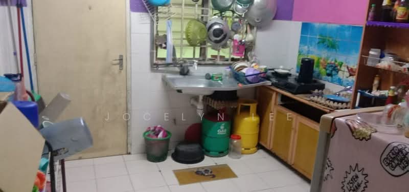 Rumah Teres 2 Tingkat untuk Dijual di Taman Cahaya Masai (Pasir Gudang) - Jocelyn Lee - Kitchen - PropertyGuru.com.my