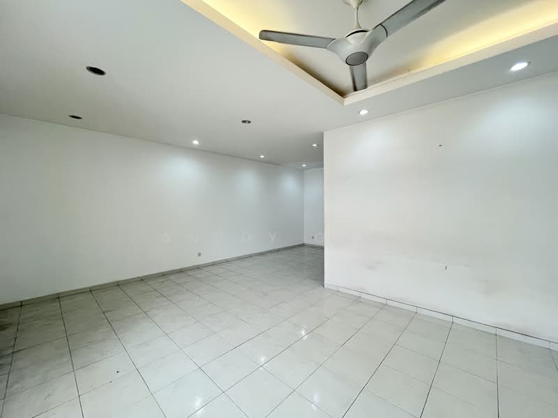 Rumah Teres 2-Tingkat untuk Dijual di Shah Alam (Selangor) - Anddy Gan - Living Room - PropertyGuru.com.my