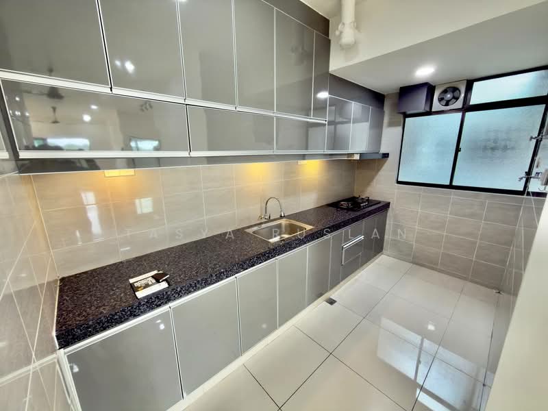 Condominium for Sale at Residensi Zamrud - Tasya Ruslan - Kitchen - PropertyGuru.com.my