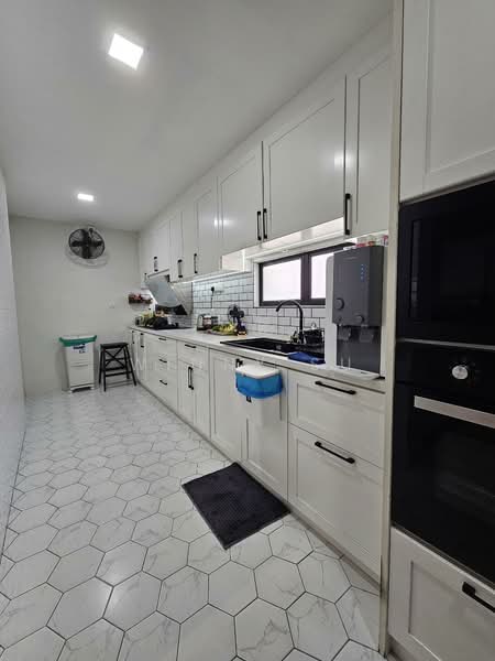 Cluster House for Sale in Puncak Alam (Selangor) - Winny Su - Kitchen - PropertyGuru.com.my