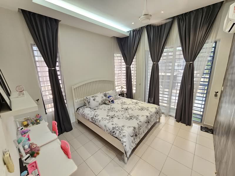 Cluster House for Sale in Puncak Alam (Selangor) - Winny Su - Bedroom - PropertyGuru.com.my