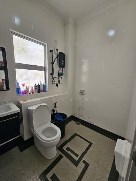 Cluster House for Sale in Puncak Alam (Selangor) - Winny Su - Bathroom - PropertyGuru.com.my