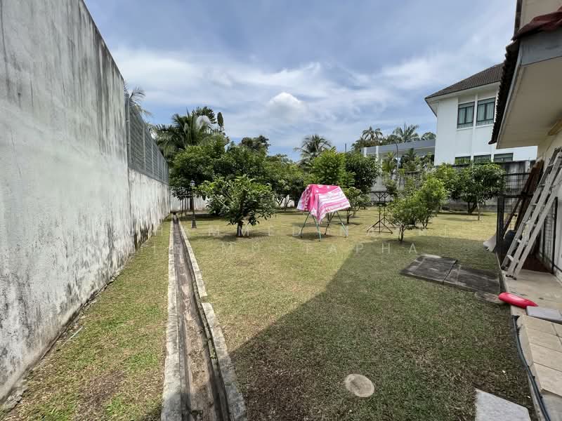 Bungalow for Sale in Country Heights (Kajang) - Muhammed Nazri bin Mustapha - Exterior - PropertyGuru.com.my