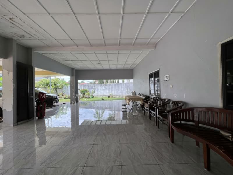 Bungalow for Sale in Country Heights (Kajang) - Muhammed Nazri bin Mustapha - Exterior - PropertyGuru.com.my